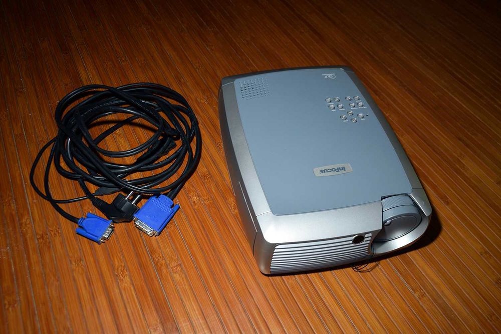 InFocus X2 Projector64284415584129121
