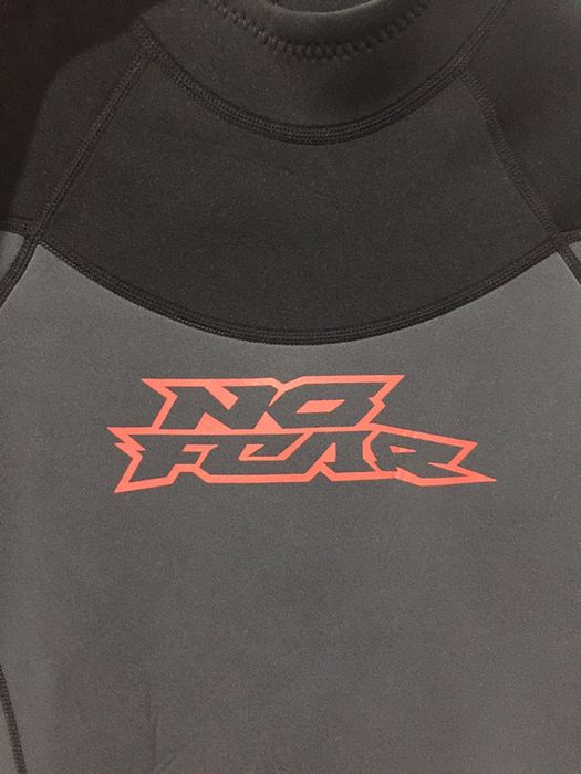 Vendo ou troco Fato Surf / Bodyboard / Stand Up Paddle - No Fear