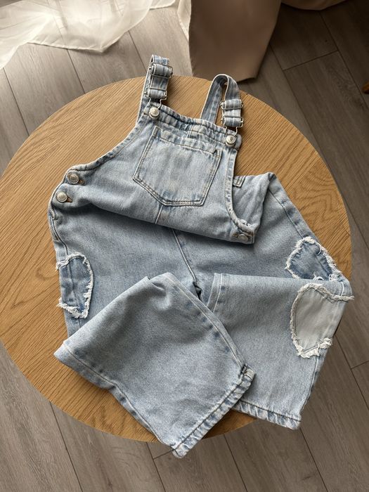 Комбінезон від бренда Zara 110