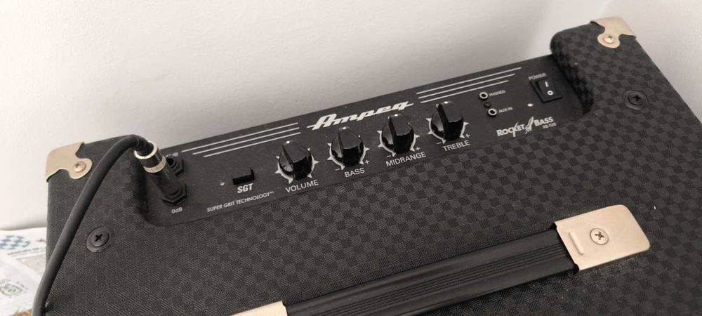 Baixo Yamaha TRBX174 + Amplificador Ampeg RB-108 + Mala