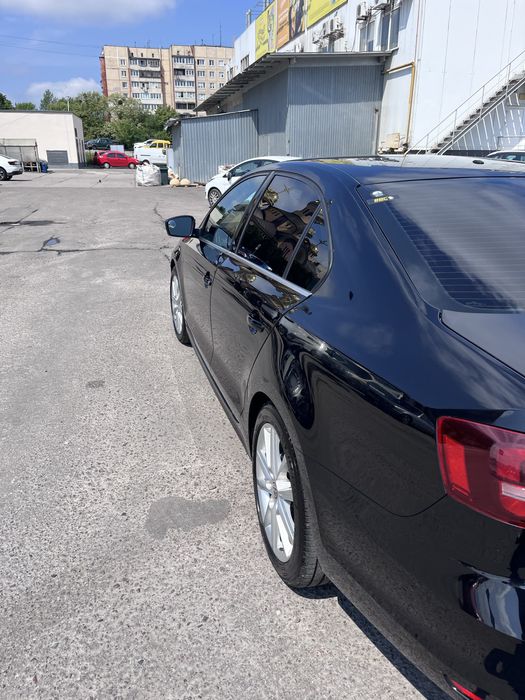 Volkswagen Jetta 2017 рік