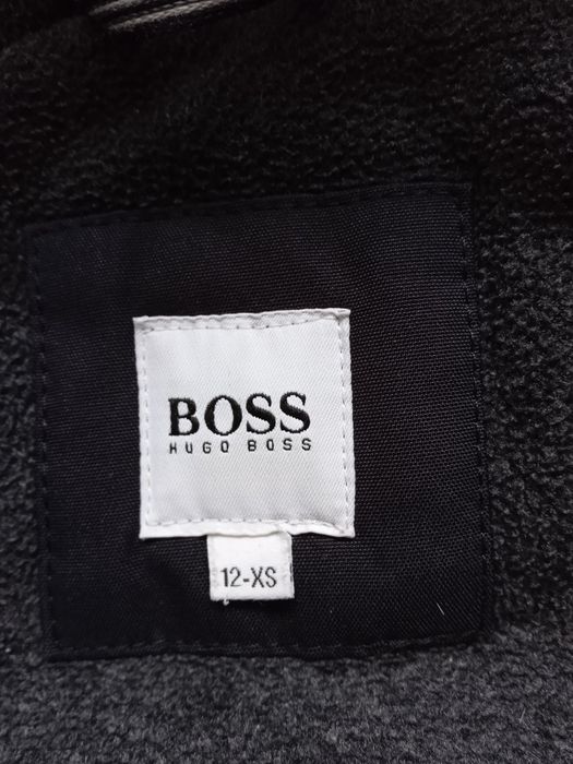 Uszkodzona kurtka zimowa Hugo Boss dla chłopca 12 lat