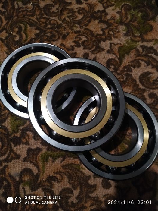 Підшипники 7318 упорний