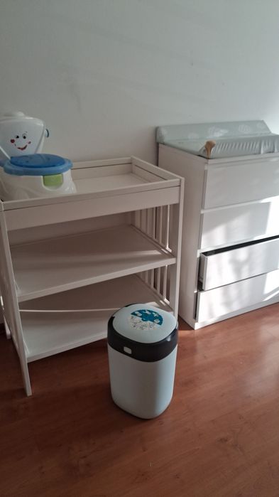 Trio da bebecar usado + next to me da chicco+ comoda, fraldario, penico com adaptador e balde de fraldas