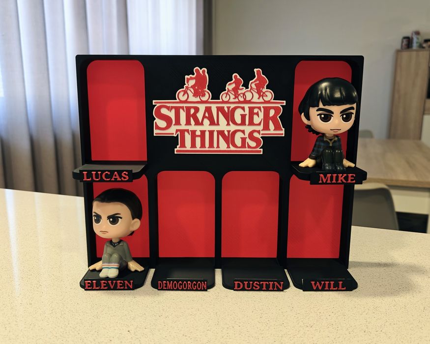 Expositor Stranger Things McDonalds Funko