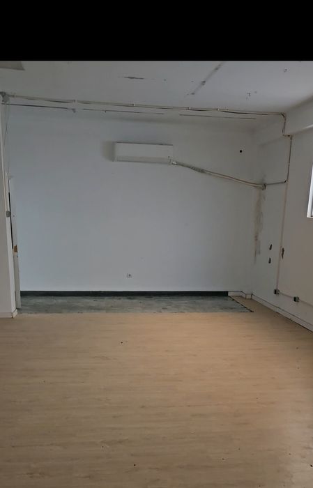 Arrendo - Vendo: Sala/Escritório na Avenida Central, Braga