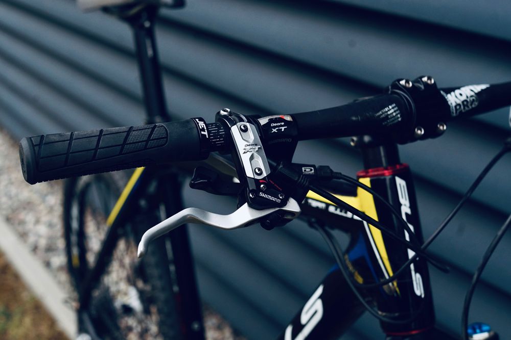 Bulls Racing Team - Carbon, Deore XT, Crossmax ST, FOX