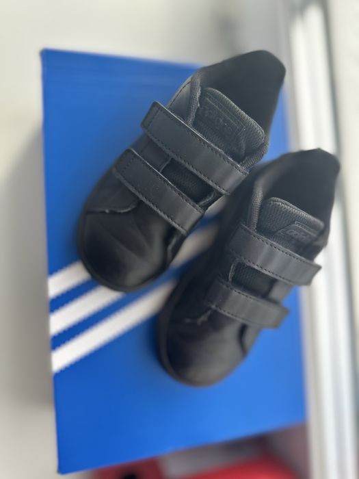 Кросівки adidas 25 р.