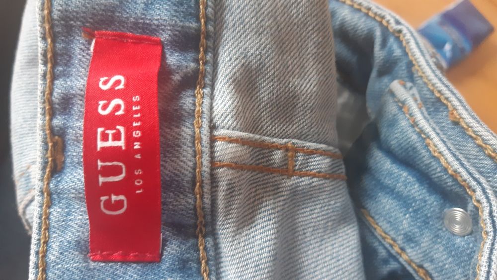 Sprzedam Guess jeansy
