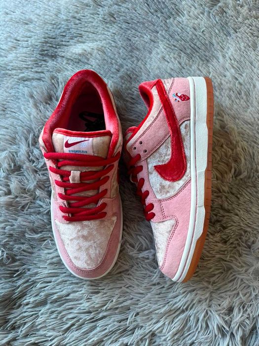 Nike SB Dunk Low StrangeLove Size 40EU