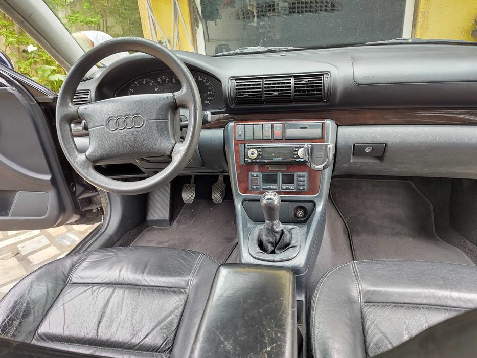 Audi A4 1.6 gasolina