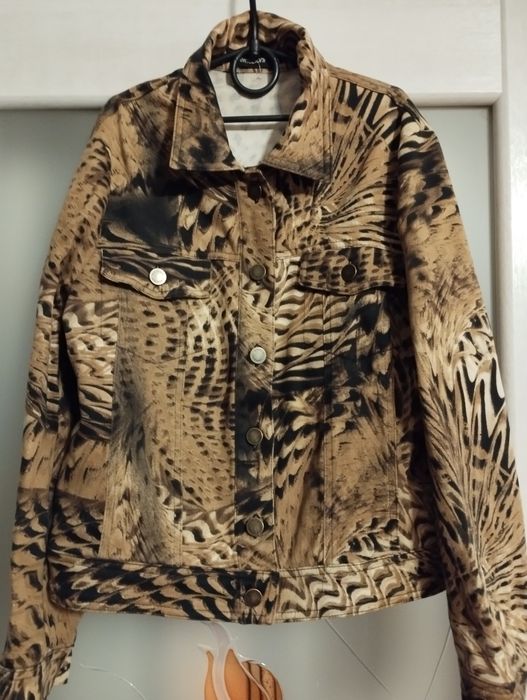 Классная ветровка для девочки