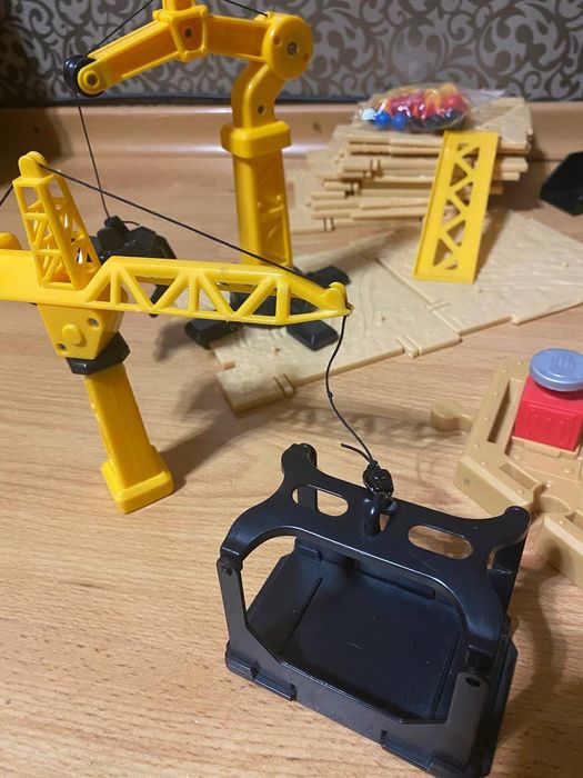 Великий будівельний майданчик для кінетичного піску Fisher-price