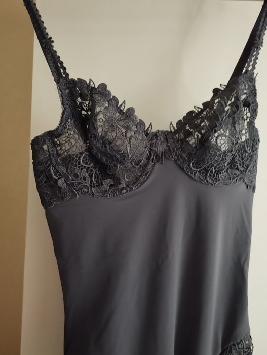 Грация, формирует фигуру , втягивает .