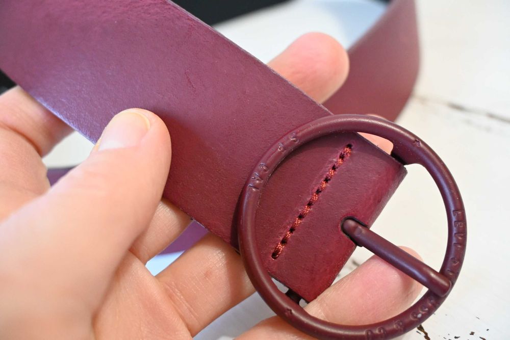 Levi's pasek fioletowy 80cm skóra naturalna