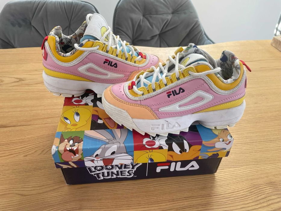 Buty FILA LOONEY TUNES WB DISRUPTOR sportowe rozmiar 33 Krzyków