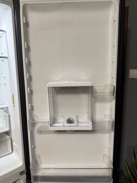 Lodówka Whirpool W7 9210 K AQUA