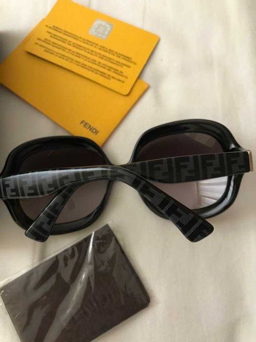 Óculos de sol Fendi