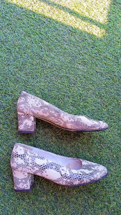 Pantofle damskie, rozmiar 35.