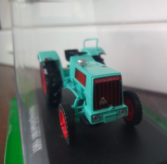 Traktor kolekcjonerski ciągnik Hanomag Brillant 1967 1:43 5szt