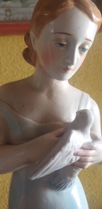 Antiga boneca muito bonita