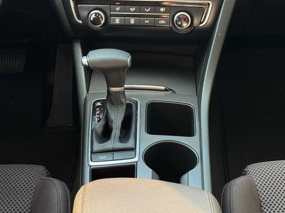 2018 Kia Optima / K5 газова для таксі . Можливо з НДС