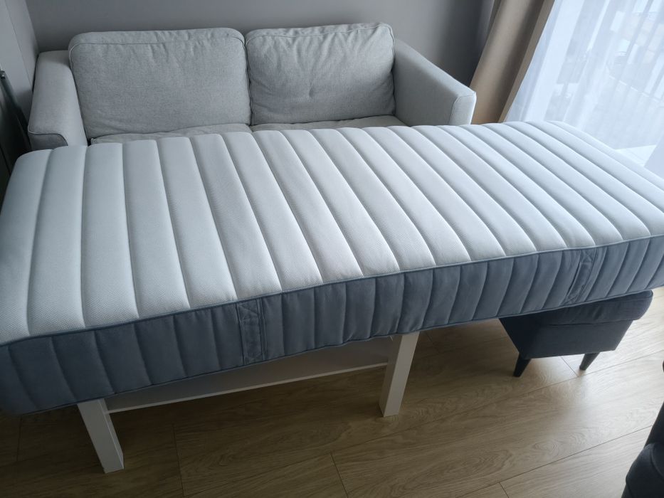 Materac IKEA 200 × 80 cm – wygodny i praktyczny