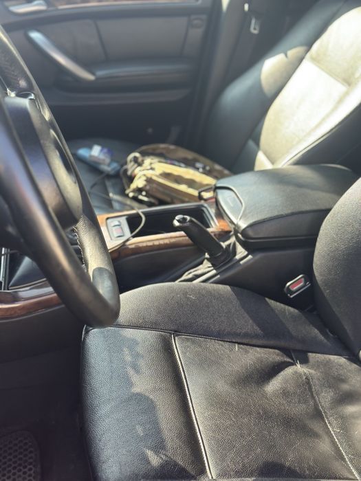 Продам BMW X5 E53