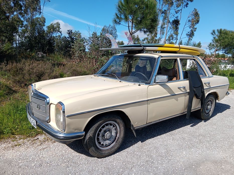 Mercedes W115 220D 1975