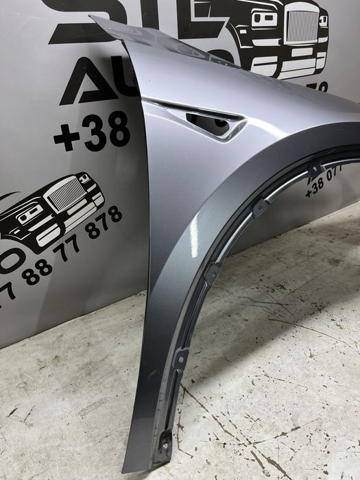 Праве крило Tesla Model Y