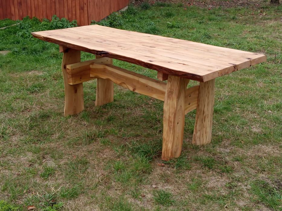 Stół ogrodowy, solidny