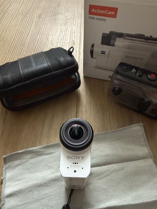 Sony FDR-X3000 + Повний комплект (Аквабокс, Захист, 32GB)
