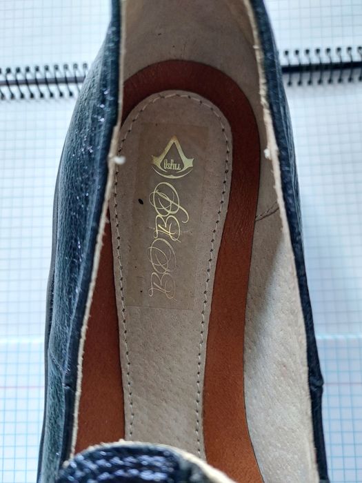 Продам туфли  Versace кожа 38 р