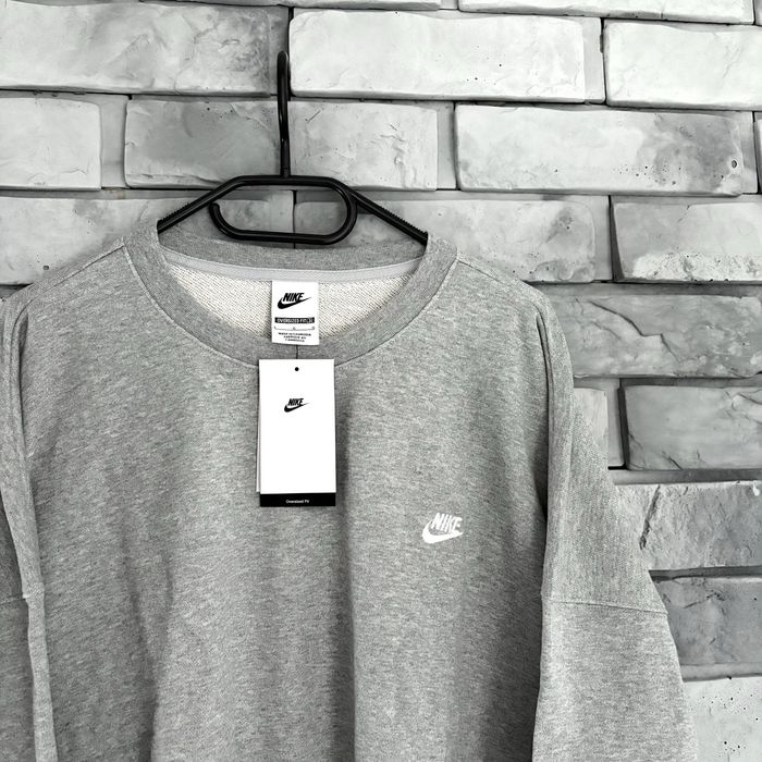 Bluza bez kaptura crewneck nike air swoosh haft logo szara tech drill