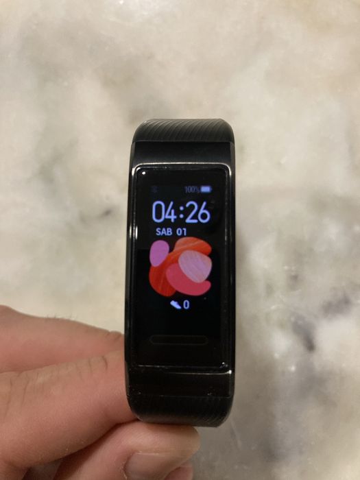 Huawei band 4 pro
