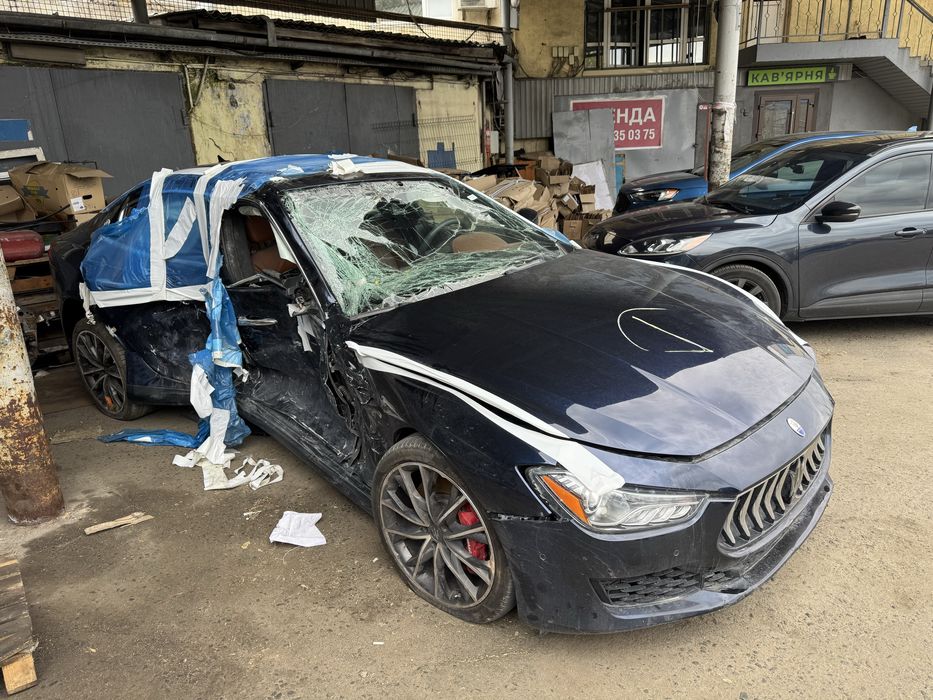 Maserati Ghibli разборка запчасти шрот