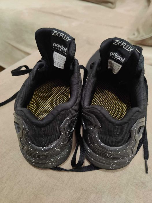 Sapatilhas ZX FLUX tam. 42 em excelente estado