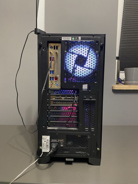 JAK NOWY Komputer Gamingowy RTX 3060 16GB RAM 1TB SSD I5 11-600k ARGB