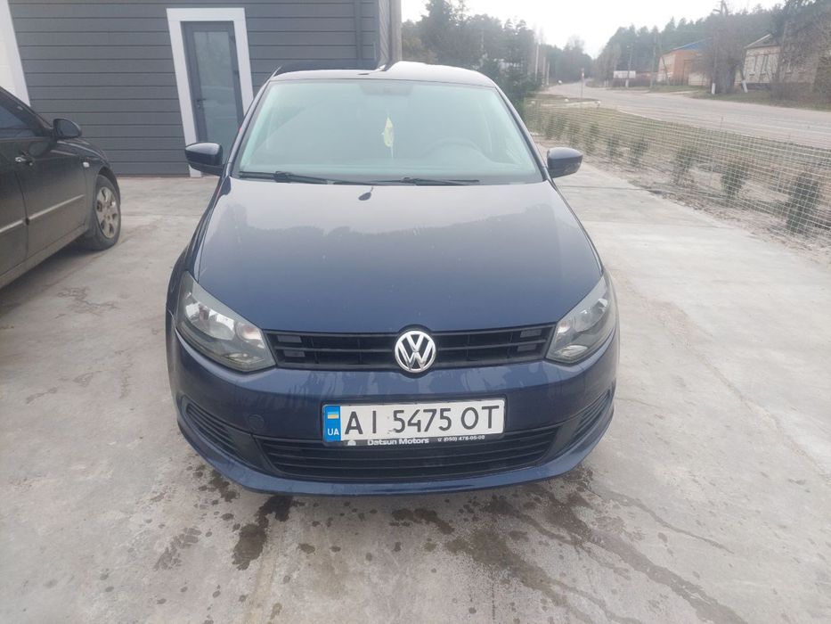 Продам семейный автомобиль