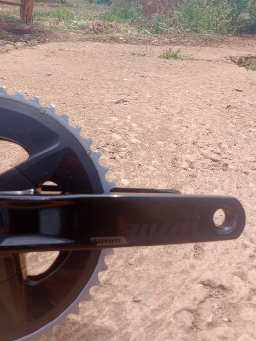 Vendo pedaleiro completo Sram rival 48/35 com potenciómetro