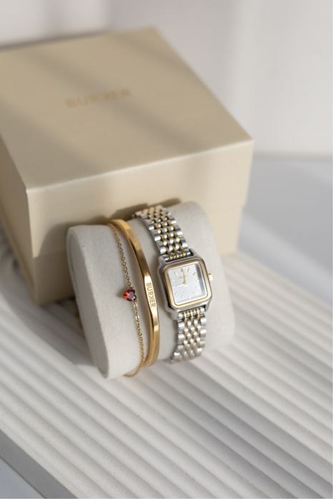 стильний годинник модель Macy Gold Silver burker