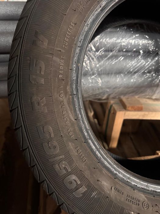 Продам б/у резину 195/65/R15