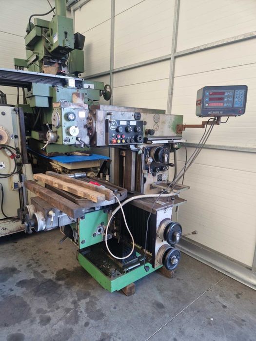 Frezarka MAHO MH 700P