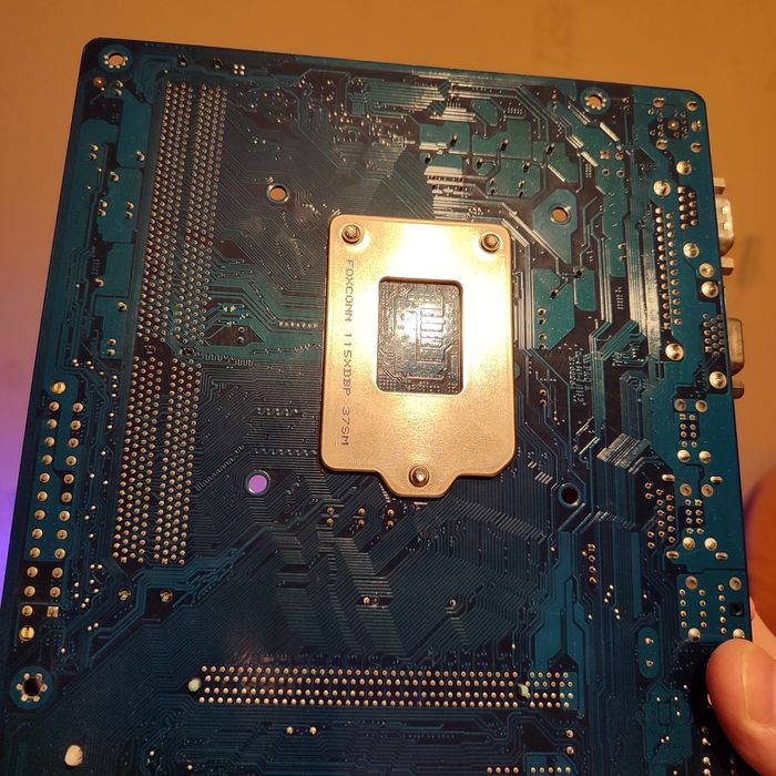 i7 3770 / DDR3 8gb / Gigabyte GA-H61M