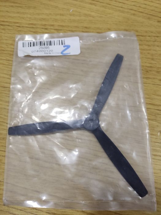 Vário material de aeromodelismo