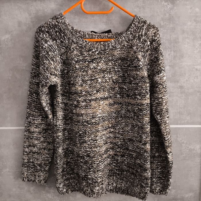 Sweter stan idealny  w kolorach brązu