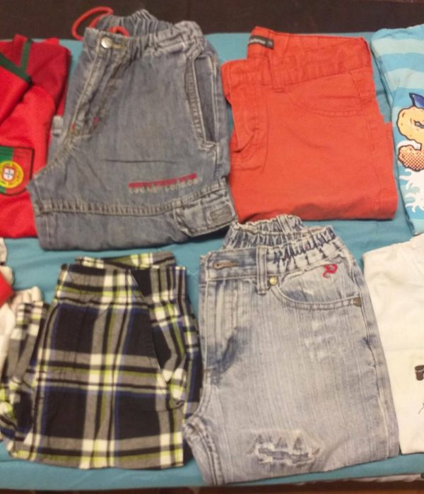 Lote de Roupa para Rapaz 6-7 anos