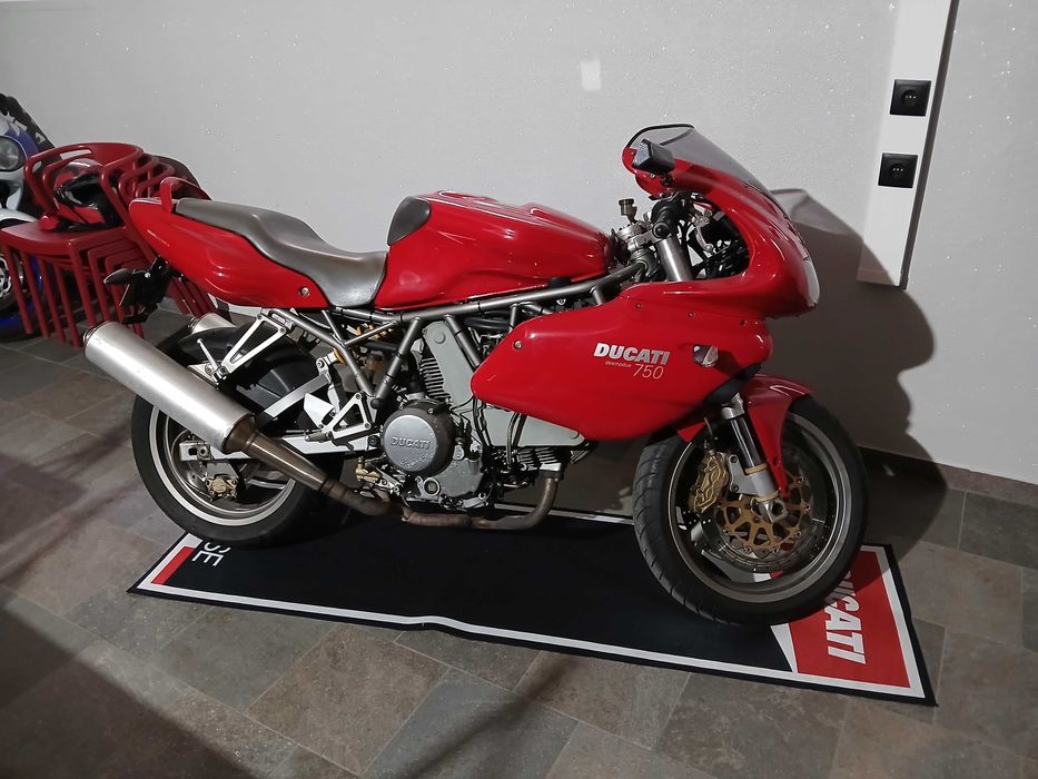 Vendo ou troco Ducati 750ss