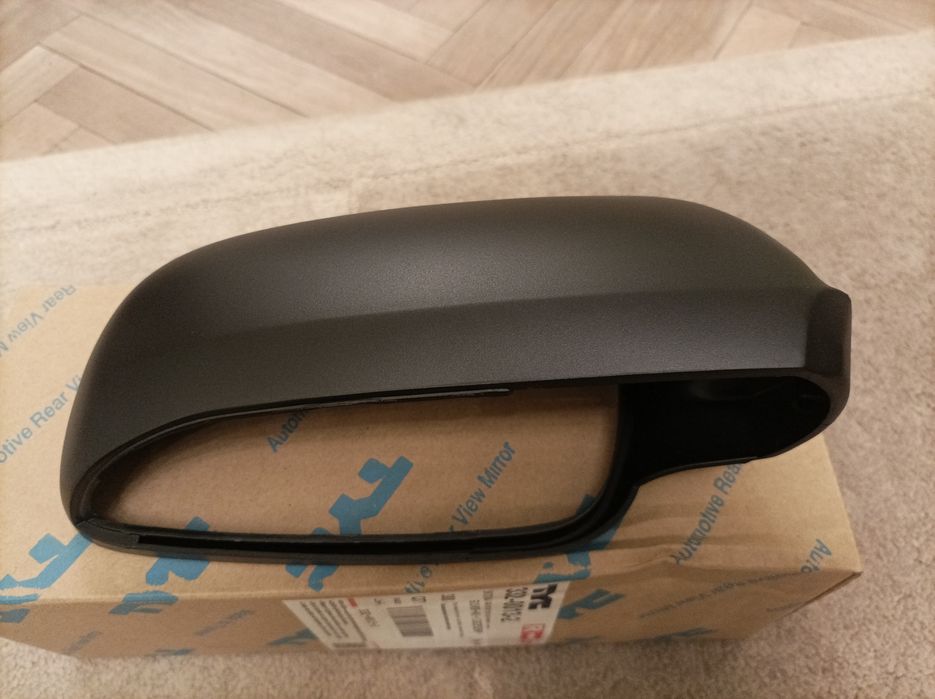 Корпус зовнішнього, правого дзеркала Шкода Октавія Тур