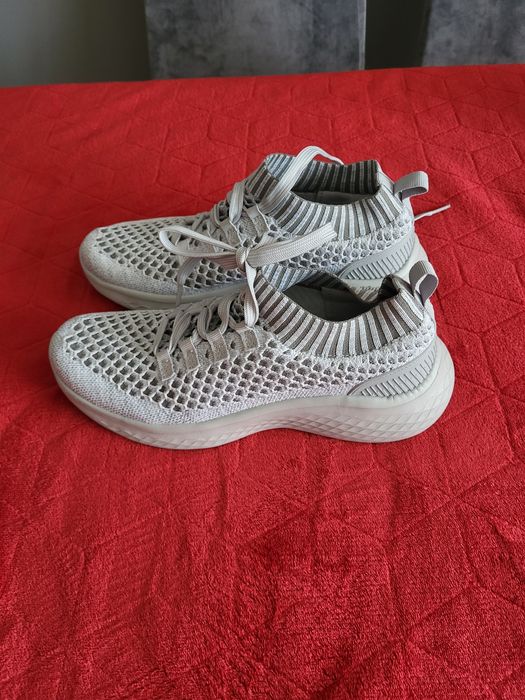 Buty damskie sportowe adidasy 38 cm Cleve